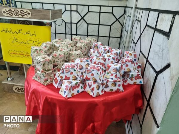 جشن تکلیف دانش آموزان پایه سوم دبستان شاهد  سجادی در امامزاده محروق 