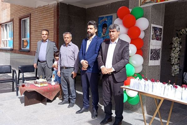 «جشن جوانه‌ها» ویژه دانش آموزان پایه هفتم در مدرسه دانشمند شهرستان پردیس