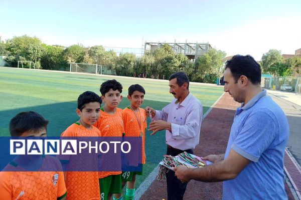 برگزاری مسابقات فوتبال در راستای اجرای «طرح ملی میدان پویا» در ناحیه دو شهرری 