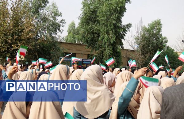 نواخته شدن زنگ مهر در مدارس شهرستان خلیل‌آباد 