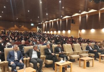 همایش رؤسای انجمن اولیاء و مربیان مدارس ناحیه۷مشهد