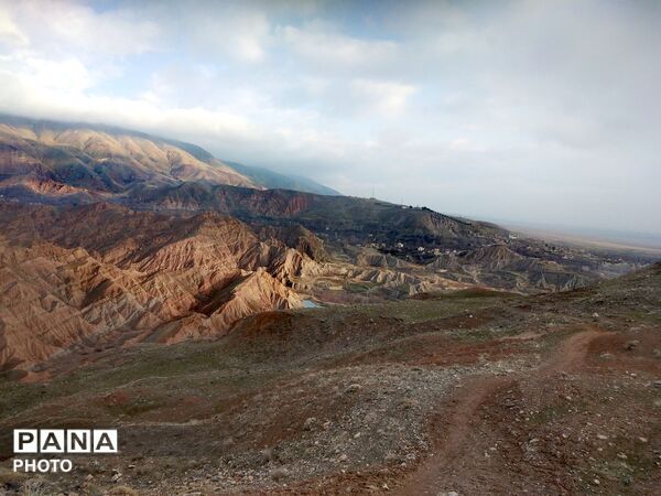 درهٔ پرستو ها در شهر نیشابور