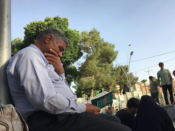 برپایی مراسم دعای عرفه در گلستان شهدای اصفهان