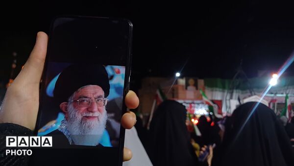 مردمی از جنس نور