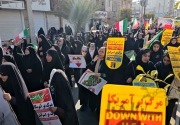 راهپیمایی 22 بهمن در گناوه