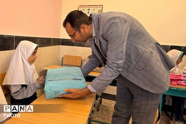بهره‌برداری از دبستان ۶ کلاسه «امید تجارت» در شهرستان مانه با مشارکت بانک تجارت