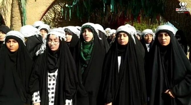 بازدید دختران دانش‌آموز ناحیه 2 قم از محل شهادت شهید چمران