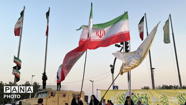 خروش عاشقان امیرالمؤمنین(ع) در مهمانی بزرگ غدیر تهران