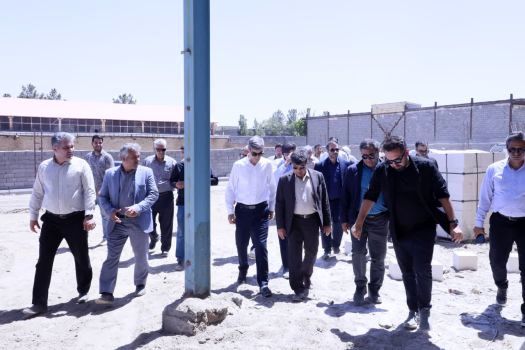 بازدید فرماندار مشهد مقدس از پروژه‌های آموزشی در حال احداث منطقه تبادکان