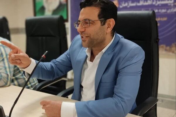 نباید هیچ دانش‌آموزی به دلیل تنگدستی از رؤیاهایش باز بماند