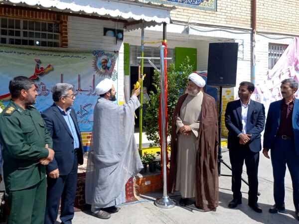 آیین نواختن زنگ سپاس معلم در تربت جام