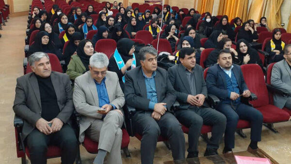 گردهمایی منتخبین شوراهای دانش‌آموزی بویراحمد در یاسوج