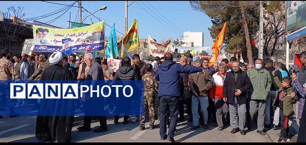 حضور پر شور مردم ساوه در یوم الله ۲۲ بهمن