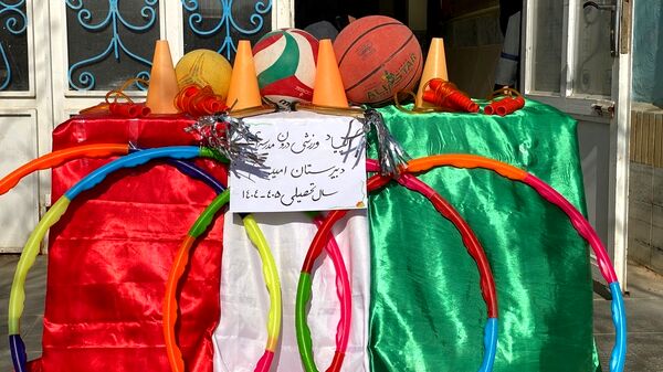 المپیاد ورزشی درون‌مدرسه‌ای در دبیرستان امید