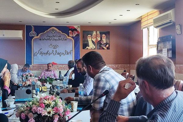 نشست گفت‌وگو محور، با محوریت مدیریت مدرسه در سالن شهدای فرهنگی آموزش و پرورش رباط کریم