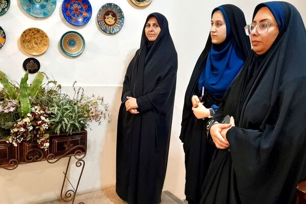 برپایی نشست ادبی به مناسبت بزرگداشت روز معلم و سعدی شیرازی