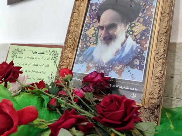 ویژه برنامه زنگ انقلاب در دبیرستان فاطمیه