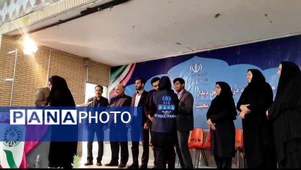 تجلیل از  دانش‌آموزان برگزیده جشنواره‌های فرهنگی هنری، المپیاد رویش و خبرنگاران پانا زرقان