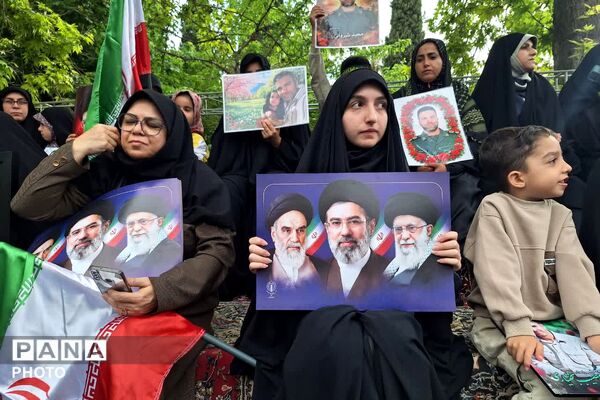 رزمایش بانوان و دختران بسیجی در شیراز