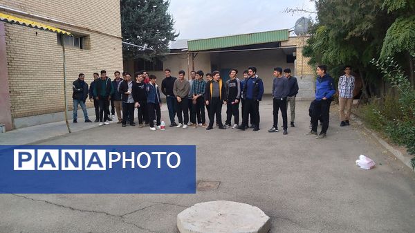 برگزاری فعالیت پژوهشی دانش‌آموزان دبیرستان نمونه دولتی معلم ساوجبلاغ