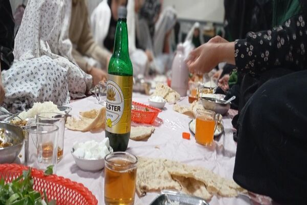 آخرین روز از اعتکاف دانش آموزی انس با خدا  در مسجد جامع شهر بار نیشابور