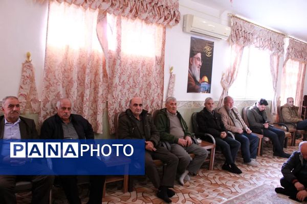 دیدار اقشار مختلف مردم با امام جمعه قاضی به مناسبت ۱۲ بهمن