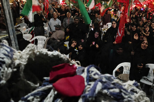 یادگارهای رهبر شهید و حصیر سوخته
