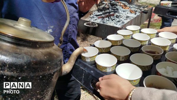 تجلیلی از معلمانان شهرستان کیار در قلعه امیرمفخم دزک
