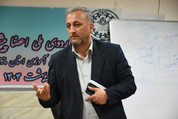 پیش‌اردوی ملی تشکیلات پیشتازان دختر در مازندران 
