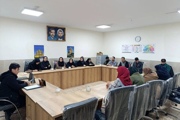 برگزاری جلسه نماد با محوریت حمایت و پیشگیری در مدرسه شهید رجایی