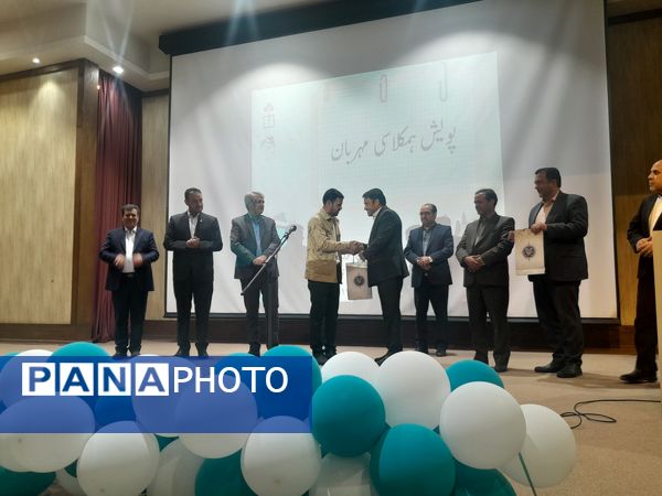  نشست دانش‌افزایی مدیران و معاونان پرورشی مدارس شهرستان تربت حیدریه 