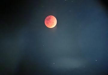 ماه خونین در آسمان بجنورد