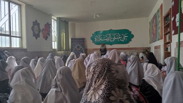 آغاز معنوی سال تحصیلی در نیایش ۲