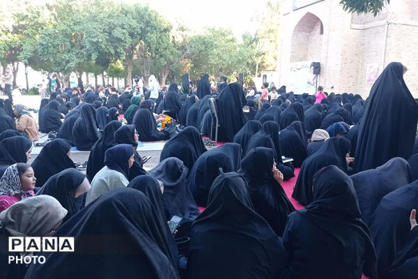 عرفه روز بخشش دیگران و استجابت دعاها