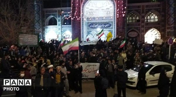 تجدید بیعت با رهبری توسط مردم نیشابور 