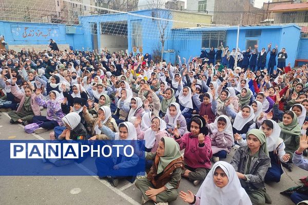 جشن باشکوه میلاد امام عصر (عج) در هئیت دخترانه ریحانه ها