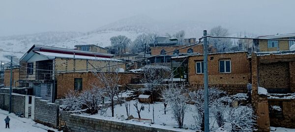 بارش برف در میانکوه 