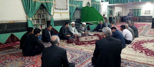 نشست مسئولان و هیات امنای مسجد صاحب الزمان (عج) روستای گزکوه 