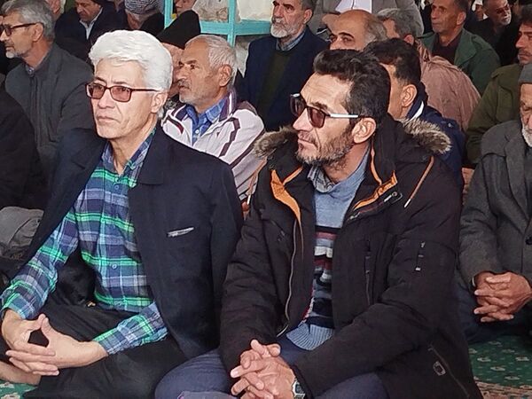 نماز جمعه شهرستان کاشمر با حضور پر رنگ مردم ترشیز کهن برگزار شد 