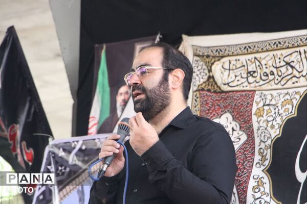 تهران در عاشورا یکپارچه سیاه‌پوش شد