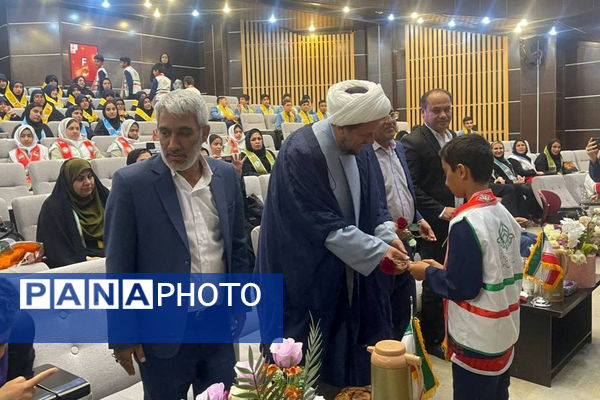 تجلیل از مربیان و دانش‌آموزان برتر شهرستان جم