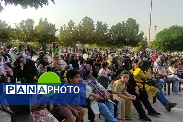 برگزاری جشن بادبادک ها و جشن خیابانی به مناسبت هفته فرهنگی ملارد 