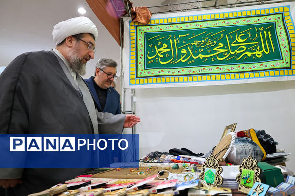 بازدید نماینده ولی فقیه در استان آذربایجان شرقی از نمایشگاه قرآن و عترت
