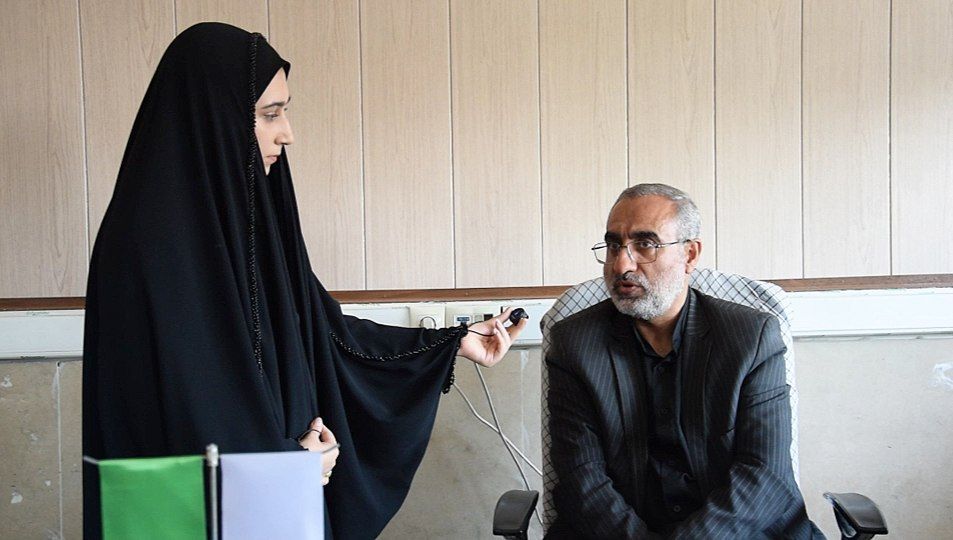 رسانه از مهم‌ترین ابزارهای انتقال مفاهیم فرهنگ ایثار و شهادت به نسل‌های آینده است