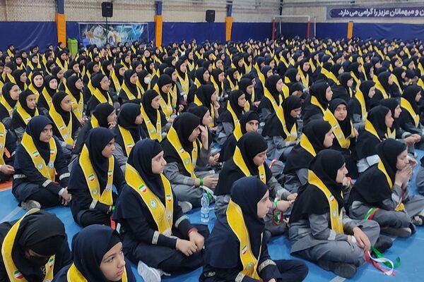 همایش بزرگ هزار نفری یاوران انقلاب و پیشتازان مقاومت در شهر جدید پرند