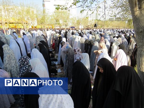 اقامه نماز عید فطر در شهرستان بجنورد 

