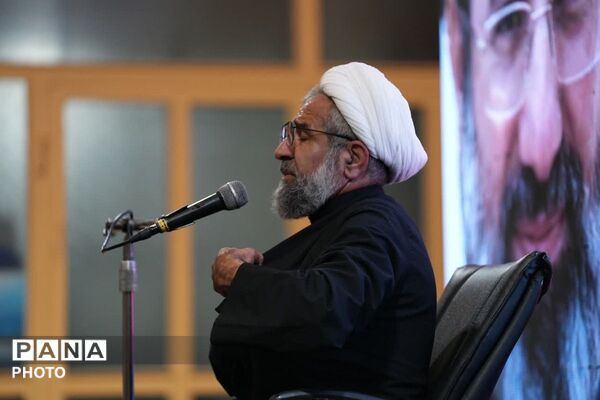 نوای «لبیک یا حسین» از اجتماع شیرخوارگان حسینی در فاز ۳ اندیشه