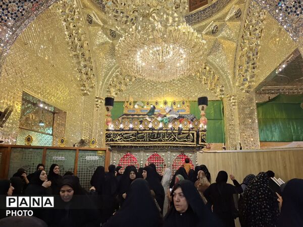 سنگ تمام مواکب عراقی در پذیرایی از  زوار پیاده اربعین حسینی