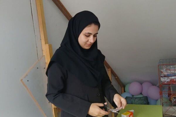 افتتاحیه طرح سفیران سلامت فیروزکوه همراه با اهدای کارت و توزیع مکمل