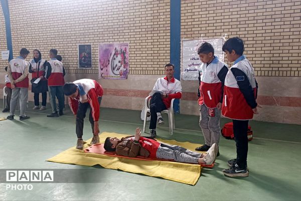 نمایش آمادگی و مهارت دانش‌آموزان در مسابقات دادرس